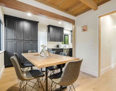 4437 Vantage Avenue - Photo Thumbnail 11