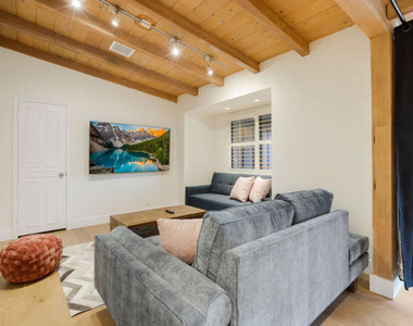 4437 Vantage Avenue - Photo Thumbnail 17