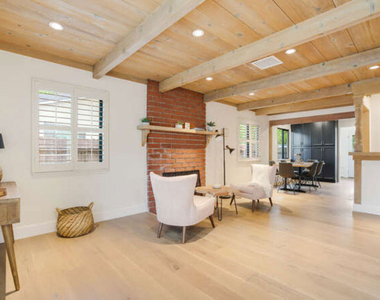 4437 Vantage Avenue - Photo Thumbnail 19