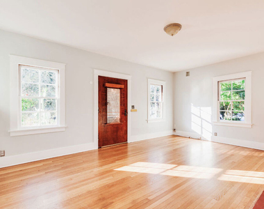 1005 W Kensington Road - Photo Thumbnail 4