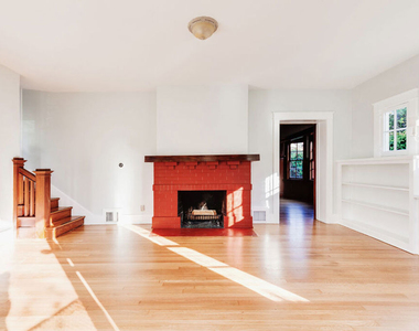 1005 W Kensington Road - Photo Thumbnail 2