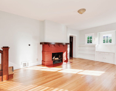 1005 W Kensington Road - Photo Thumbnail 3