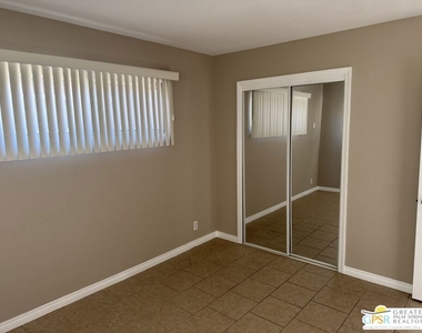 366 W Mariscal Road - Photo Thumbnail 5