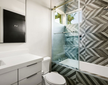 4211 Ince Boulevard - Photo Thumbnail 22