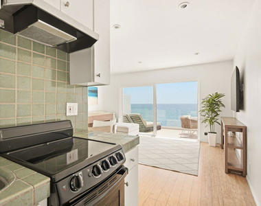 20638 Pacific Coast Highway - Photo Thumbnail 11
