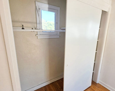 1331 Masselin Avenue - Photo Thumbnail 10