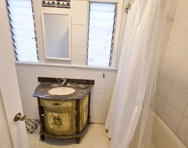 1331 Masselin Avenue - Photo Thumbnail 11