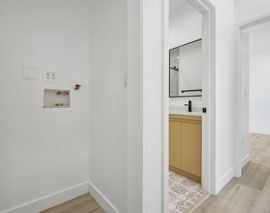 1434 Beverwil Drive - Photo Thumbnail 7