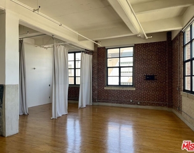 1850 Industrial Street - Photo Thumbnail 6
