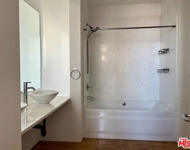 1850 Industrial Street - Photo Thumbnail 12