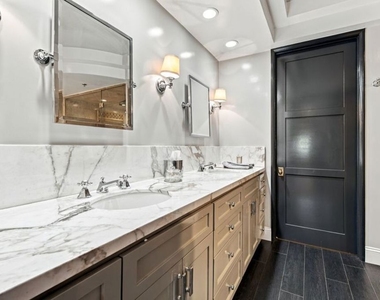 2132 Century Park Lane - Photo Thumbnail 23