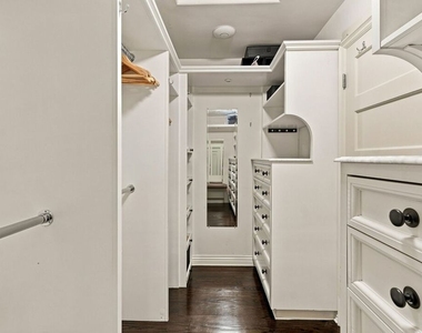7887 Hillside Avenue - Photo Thumbnail 11