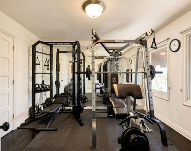 7887 Hillside Avenue - Photo Thumbnail 19