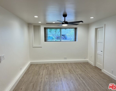 2739 Dorman St - Photo Thumbnail 2