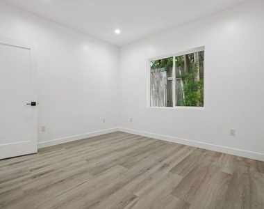 1434 Beverwil Drive - Photo Thumbnail 11