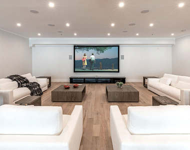 722 N Camden Drive - Photo Thumbnail 9
