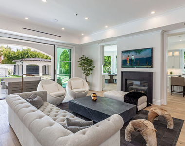 722 N Camden Drive - Photo Thumbnail 5