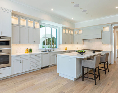 722 N Camden Drive - Photo Thumbnail 7