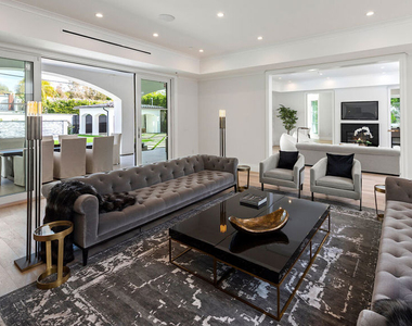 722 N Camden Drive - Photo Thumbnail 4