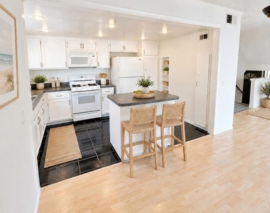 9983 Paseo Montril Dr. - Photo Thumbnail 16