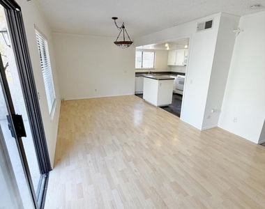 9983 Paseo Montril Dr. - Photo Thumbnail 13