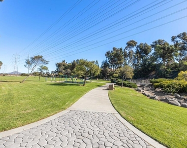 1259 Calle Candelero - Photo Thumbnail 46