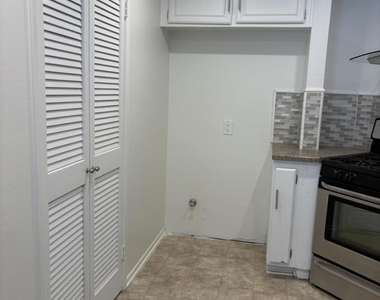 2600 Calle Abedul - Photo Thumbnail 5