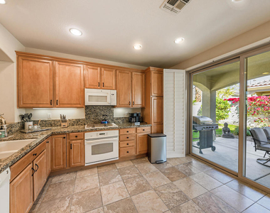 80528 Avenida Camarillo - Photo Thumbnail 6