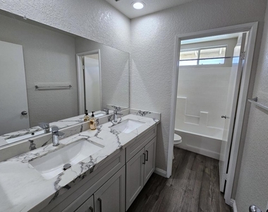 69911 Willow Lane - Photo Thumbnail 24