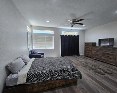 69911 Willow Lane - Photo Thumbnail 13