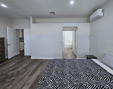 69911 Willow Lane - Photo Thumbnail 14