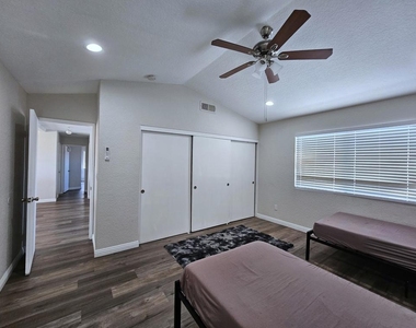 69911 Willow Lane - Photo Thumbnail 22