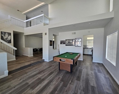 69911 Willow Lane - Photo Thumbnail 5