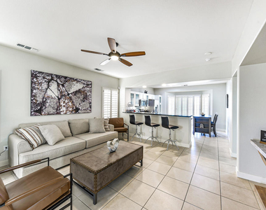 39676 Somerset Avenue - Photo Thumbnail 4