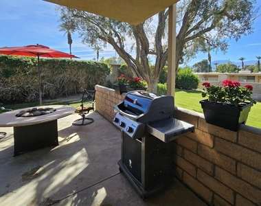 42505 Adams Street - Photo Thumbnail 4