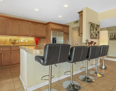 42505 Adams Street - Photo Thumbnail 3
