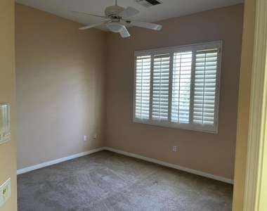 39264 Mirage Circle - Photo Thumbnail 12