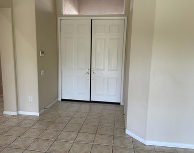 39264 Mirage Circle - Photo Thumbnail 4