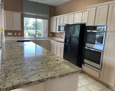 39264 Mirage Circle - Photo Thumbnail 9