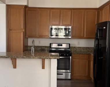 37308 Sandwell Street - Photo Thumbnail 7