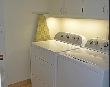 910 Island Drive - Photo Thumbnail 21
