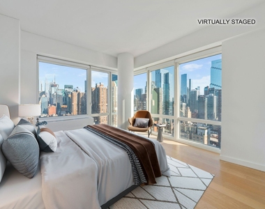 550 West 45th Street - Photo Thumbnail 1