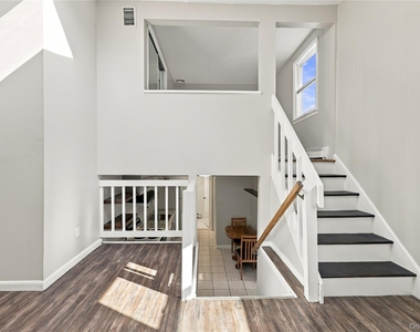 16 Imperial Drive - Photo Thumbnail 8