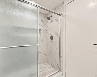 16 Imperial Drive - Photo Thumbnail 13