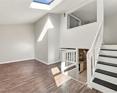 16 Imperial Drive - Photo Thumbnail 7