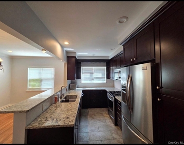 10548 65th Road - Photo Thumbnail 10