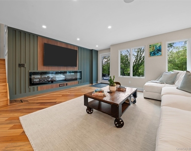 5 N Hills Road - Photo Thumbnail 7