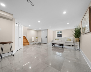 5 N Hills Road - Photo Thumbnail 44