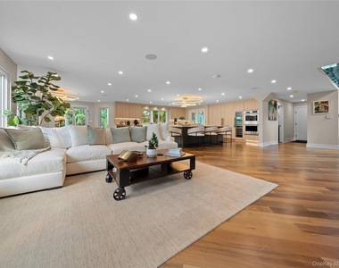 5 N Hills Road - Photo Thumbnail 9