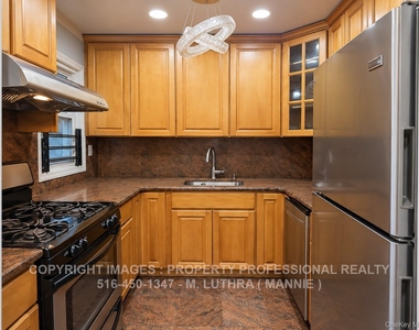 76-29 271 St. - Photo Thumbnail 20